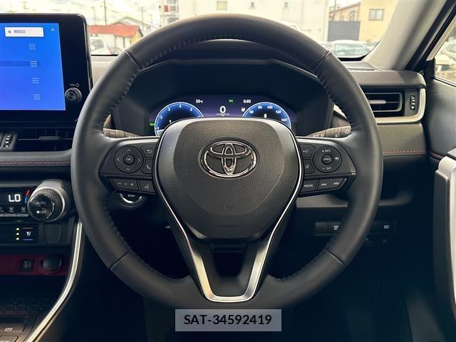 Toyota RAV4 2025 8938201-3