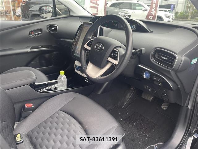 Toyota PRIUS PHV 2017 8915662-10