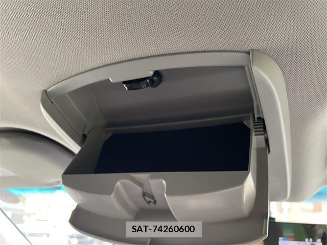 Toyota CAMRY 2018 8885145-12