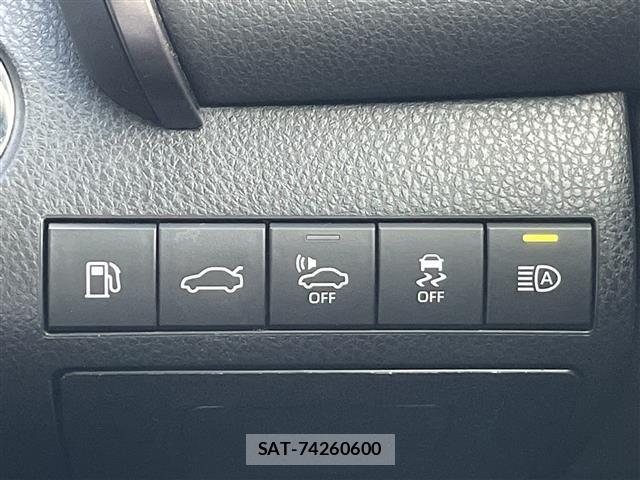 Toyota CAMRY 2018 8885145-8