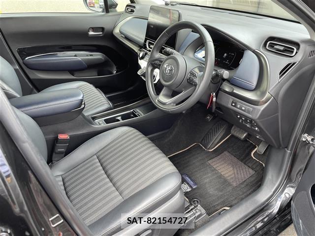 Toyota AQUA 2023 8705475-11