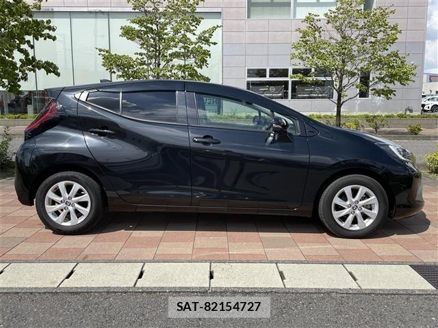 Toyota AQUA 2023 8705475-6