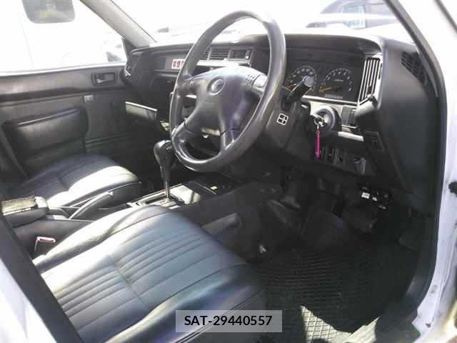 Toyota COMFORT 2013 8760170-3