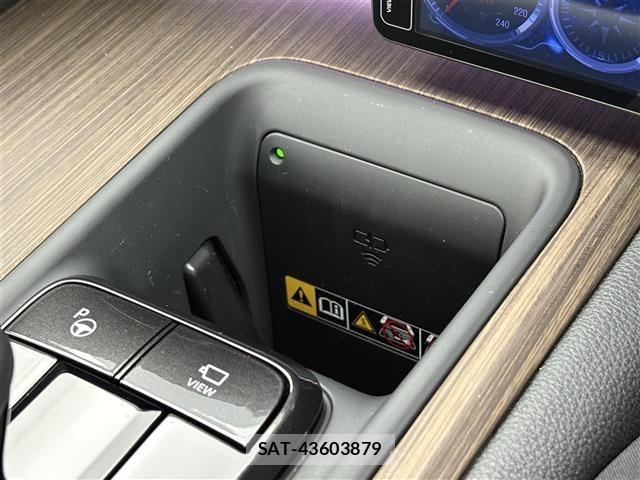 Toyota CROWN 2024 8937553-4