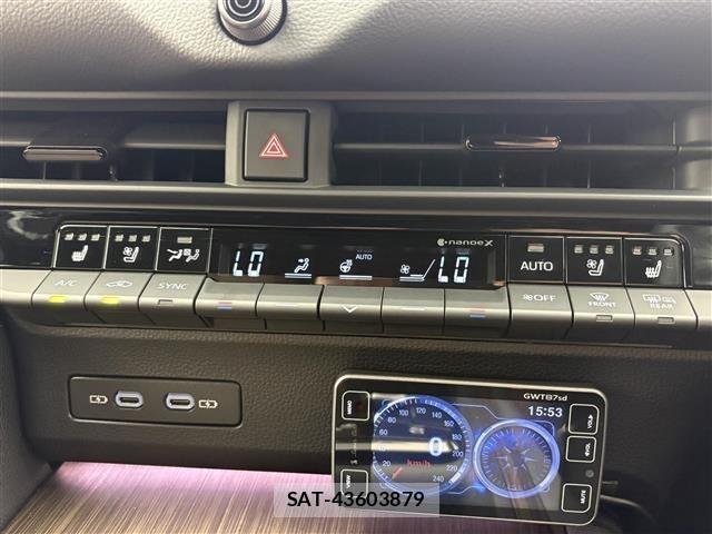 Toyota CROWN 2024 8937553-6