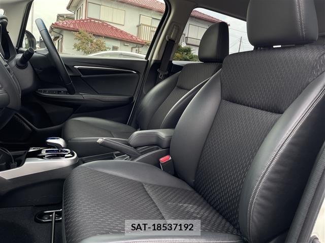 Honda FIT 2014 8921551-11