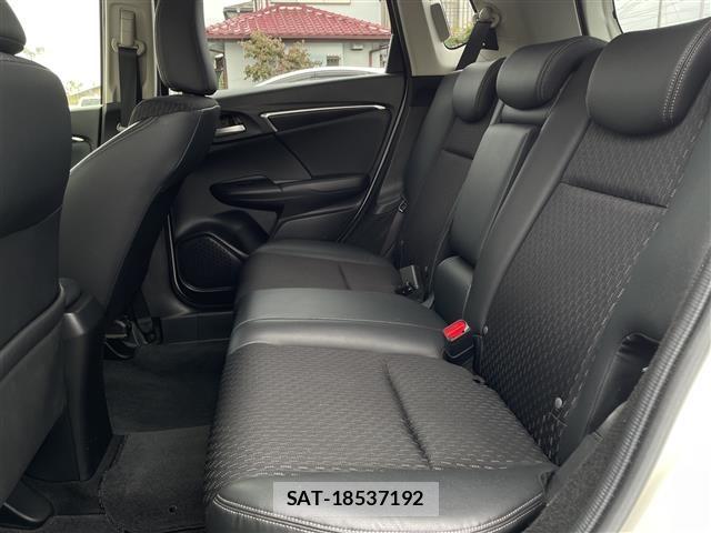Honda FIT 2014 8921551-12
