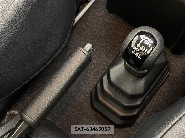 Suzuki JIMNY SIERRA 2024 8917188-3