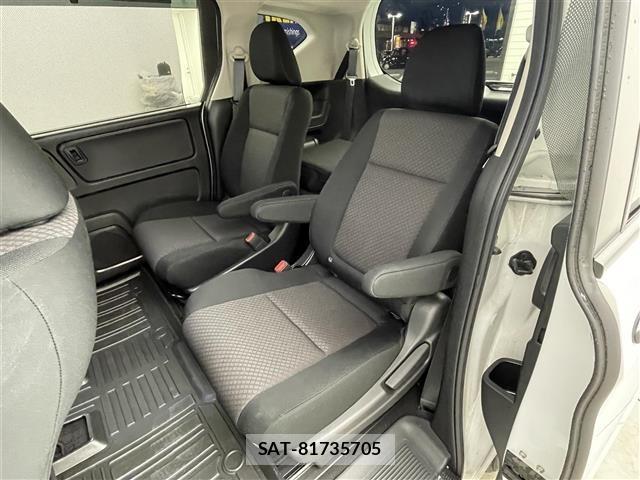 Honda FREED 2023 8684246-22