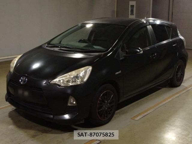 Toyota AQUA 2014 8682909-0