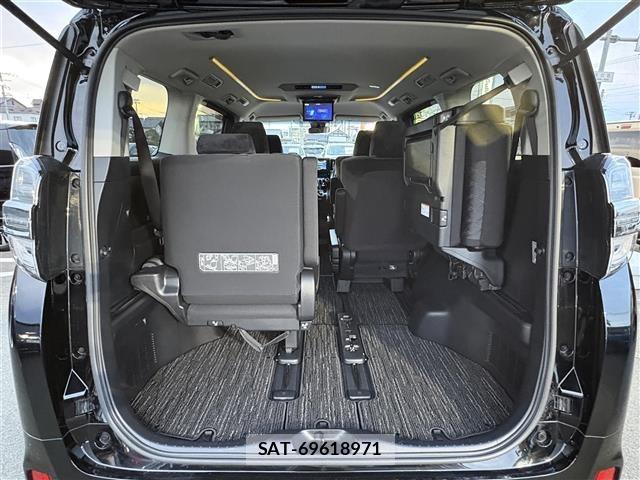 Toyota VELLFIRE 2019 8904814-13