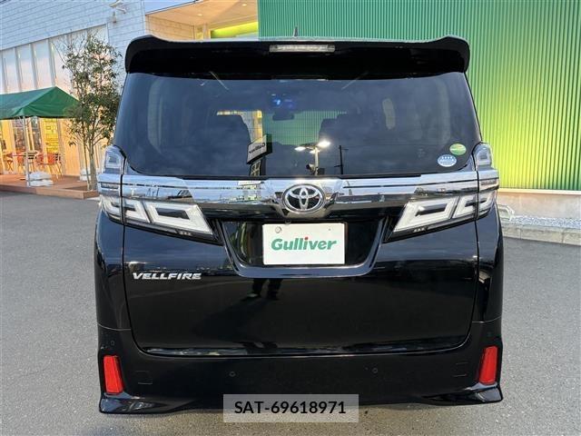 Toyota VELLFIRE 2019 8904814-4
