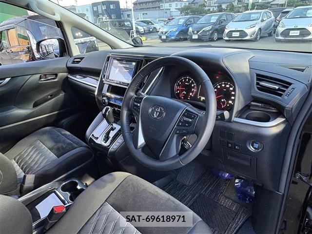 Toyota VELLFIRE 2019 8904814-9