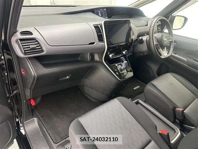 Nissan SERENA 2021 8925252-21