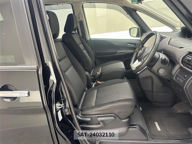 Nissan SERENA 2021 8925252-23