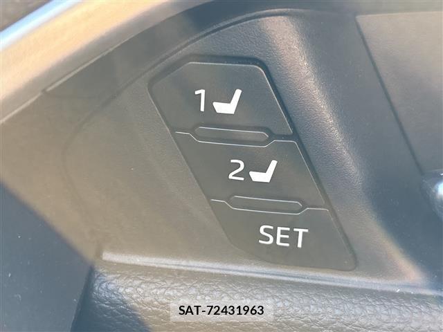 Toyota RAV4 2019 8709203-22