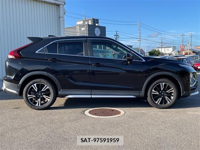 Mitsubishi ECLIPSE CROSS 2021 8855110-2