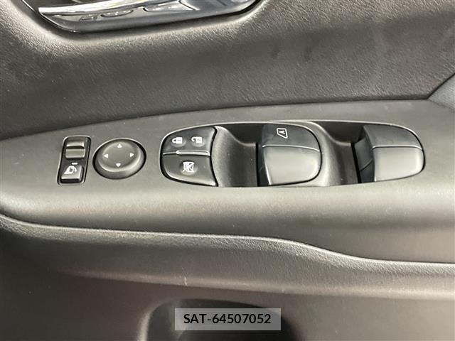 Nissan SERENA 2018 8925253-10