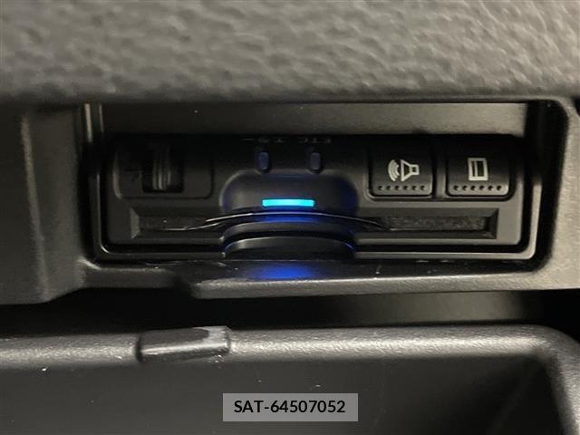 Nissan SERENA 2018 8925253-11