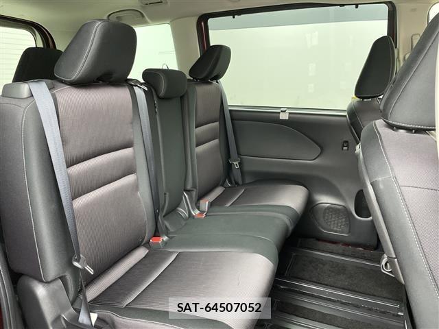 Nissan SERENA 2018 8925253-4
