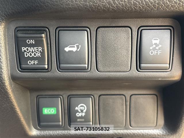 Nissan X-TRAIL 2018 8928744-11