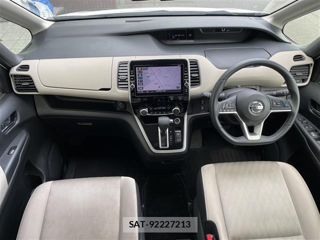 Nissan SERENA 2017 8925262-15