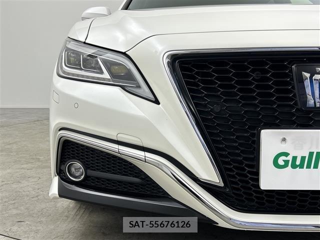 Toyota CROWN 2018 8937555-2