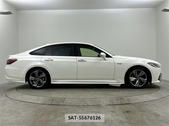 Toyota CROWN 2018 8937555-22