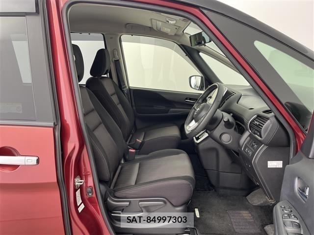 Nissan SERENA 2019 8925282-4