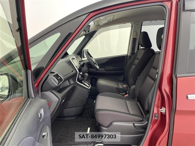 Nissan SERENA 2019 8925282-6