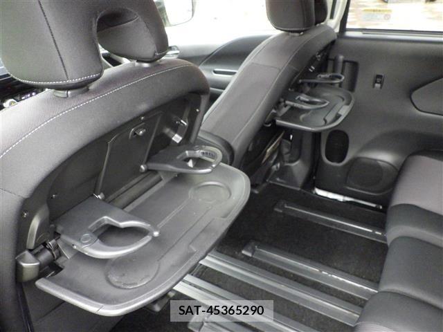 Nissan SERENA 2018 8925283-12