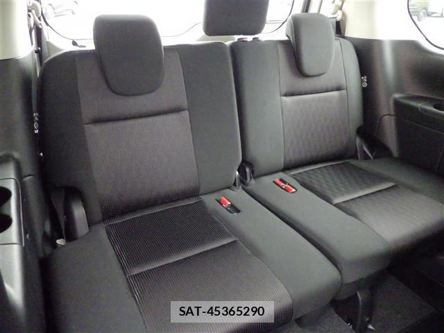 Nissan SERENA 2018 8925283-4