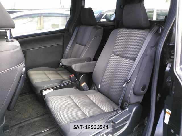 Toyota NOAH 2017 8765179-9