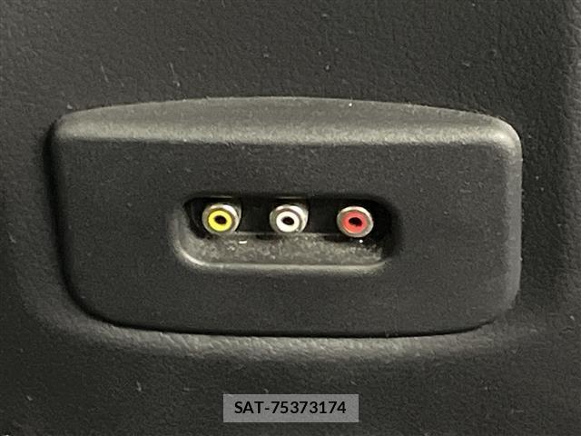 Nissan ELGRAND 2019 8909078-4