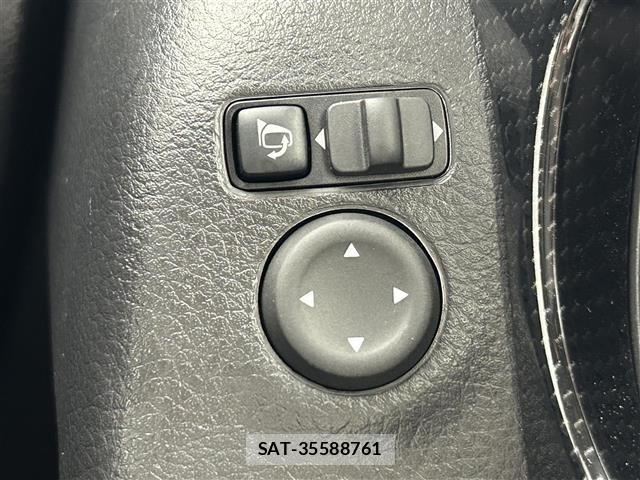 Nissan X-TRAIL 2018 8928770-12