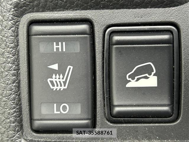 Nissan X-TRAIL 2018 8928770-3