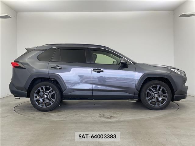 Toyota RAV4 2023 8938244-4