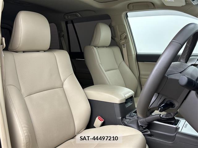 Toyota LAND CRUISER PRADO 2023 8907239-9