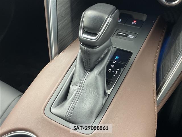 Toyota HARRIER 2023 8937102-13