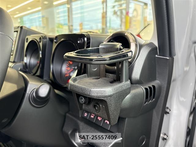 Suzuki JIMNY SIERRA 2025 8917241-11