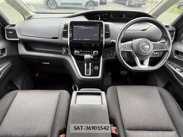 Nissan SERENA 2017 8925332-15