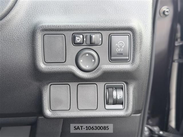 Nissan NOTE 2013 8911753-3