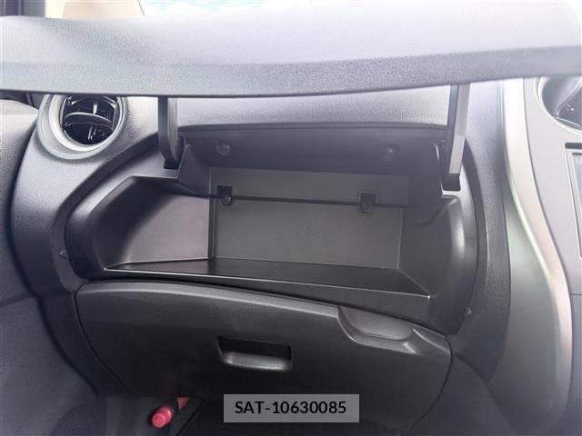 Nissan NOTE 2013 8911753-4