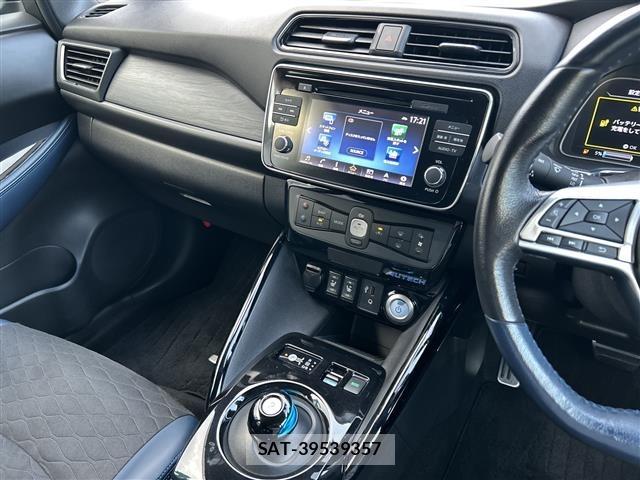 Nissan LEAF 2019 8928864-10