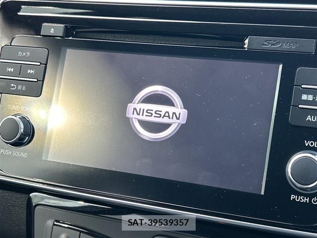 Nissan LEAF 2019 8928864-11