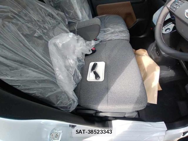 Nissan ROOX 2026 8809693-10