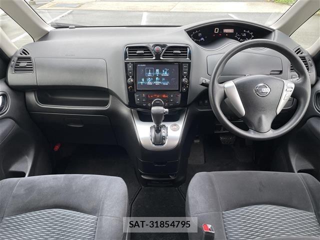 Nissan SERENA 2014 8925409-14