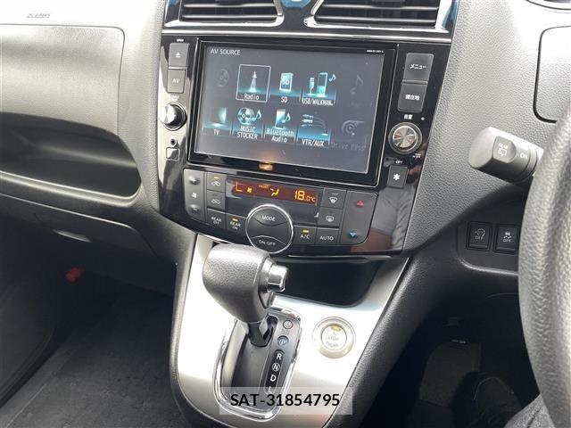 Nissan SERENA 2014 8925409-15