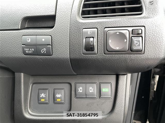 Nissan SERENA 2014 8925409-5