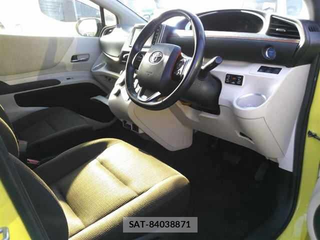 Toyota SIENTA 2015 8764370-3